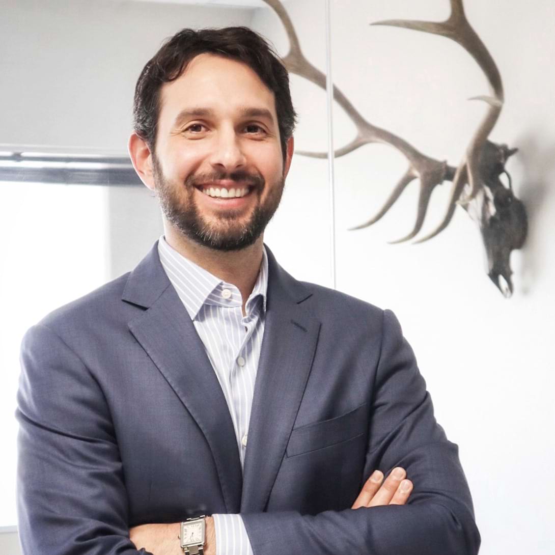 Lonnie R. Holotik III ("Trey")